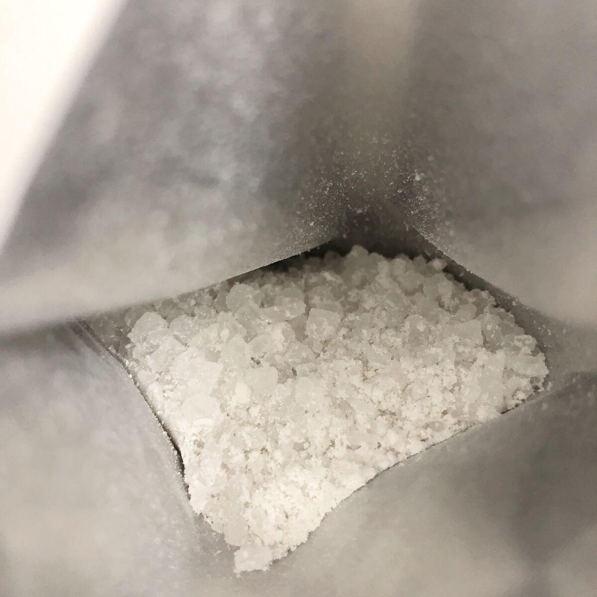 バスナタイム BHTバスソルト(浴用化粧料)/BATHNA TIME/無機塩系入浴剤を使ったクチコミ（2枚目）