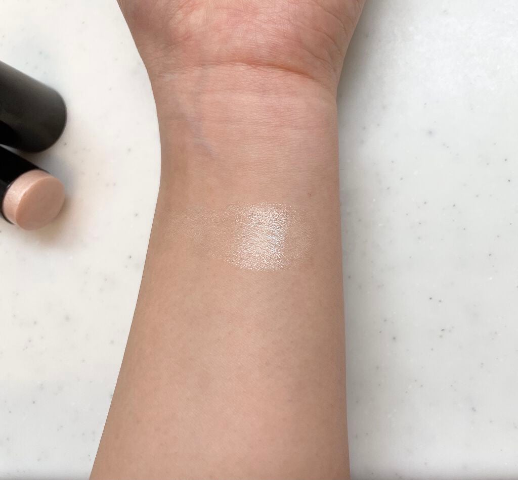 ボーム エサンシエル/CHANEL/スティックハイライトを使ったクチコミ(2枚目)