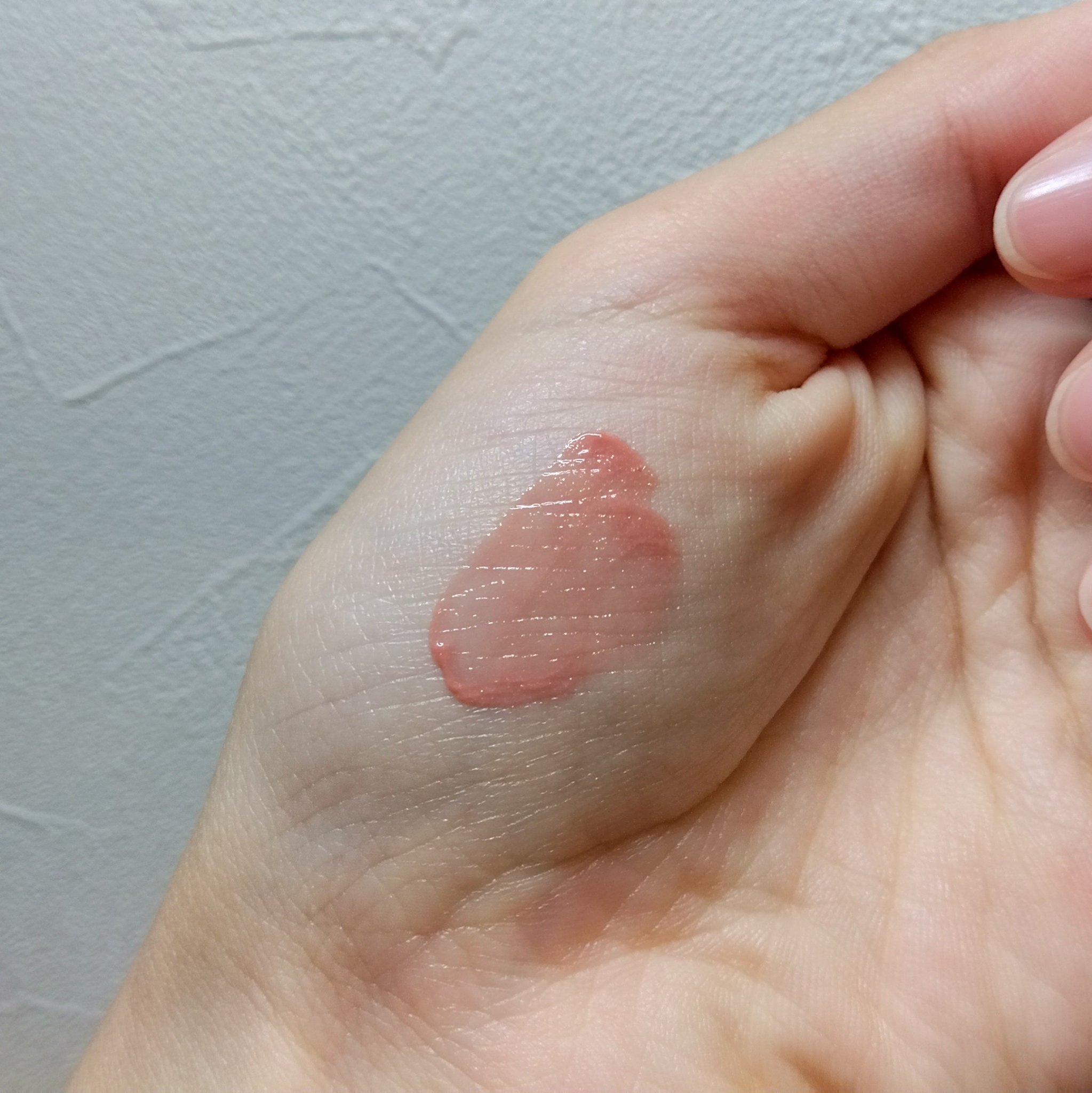 アンドバイロムアンド　グラッシーボムティント/&nd by rom&nd/リップティントを使ったクチコミ（2枚目）