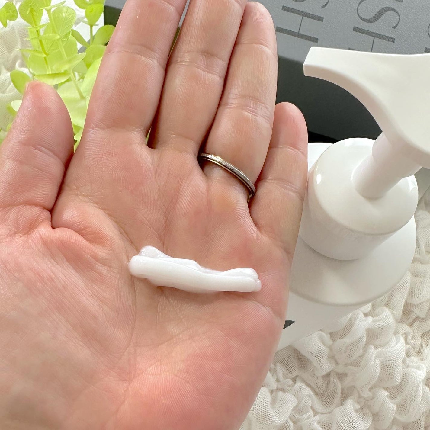 エムボディクリーム/M body cream/ボディクリームを使ったクチコミ(2枚目)