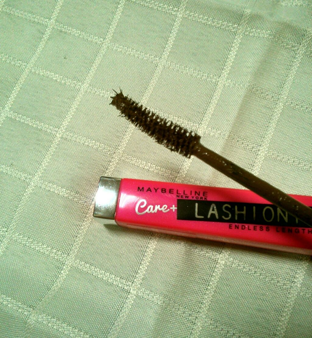 ラッシュニスタ ケアプラス/MAYBELLINE NEW YORK/マスカラを使ったクチコミ(2枚目)
