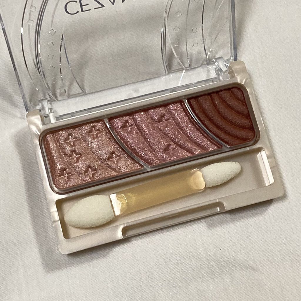 トーンアップアイシャドウ/CEZANNE/アイシャドウパレットを使ったクチコミ（2枚目）