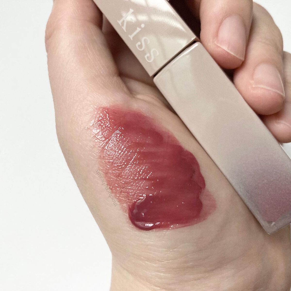 リップアーマー/KiSS/口紅を使ったクチコミ(2枚目)