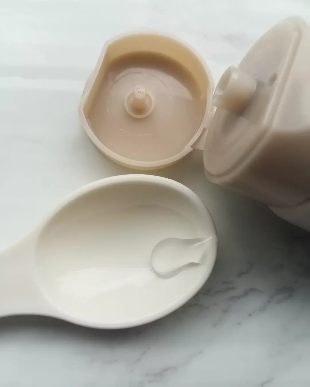 マディソン58 グロッシーフィニッシュ ジェリーオイル/スティーブンノル ニューヨーク/その他スタイリングを使ったクチコミ（2枚目）