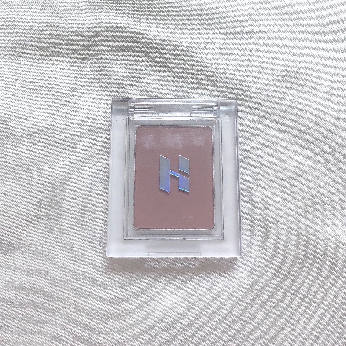 マイフェイブピースアイシャドウ/HOLIKA HOLIKA/単色アイシャドウを使ったクチコミ(3枚目)