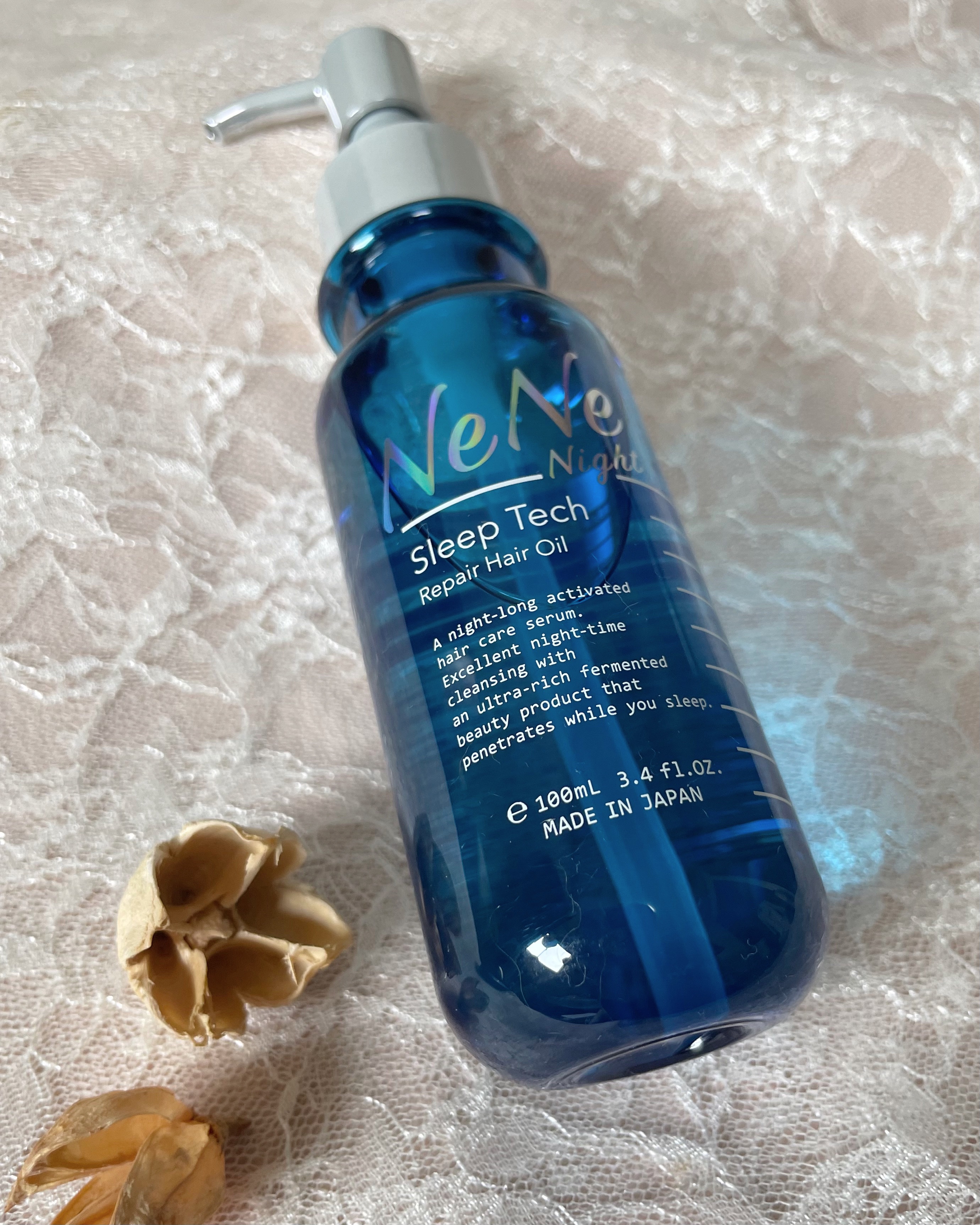 .
▶ #NeNe Night

夜の摩擦ダメージと睡眠の質に着目した、ネネナイトシリーズ🌙✨
寝ている際の枕との擦れによるダメージって、想像以上に髪を痛めているのだとか…。
特に髪の長い私は、そのダメージも大きいのだろうと思います。

