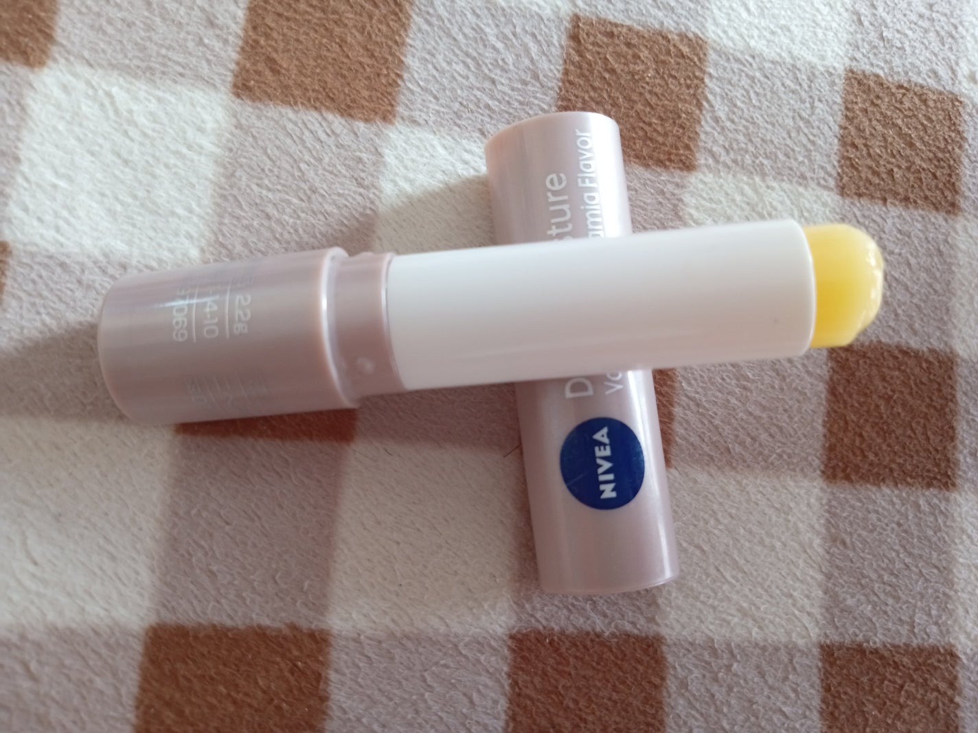 ニベア ディープモイスチャーリップ/ニベア/リップクリームを使ったクチコミ(2枚目)