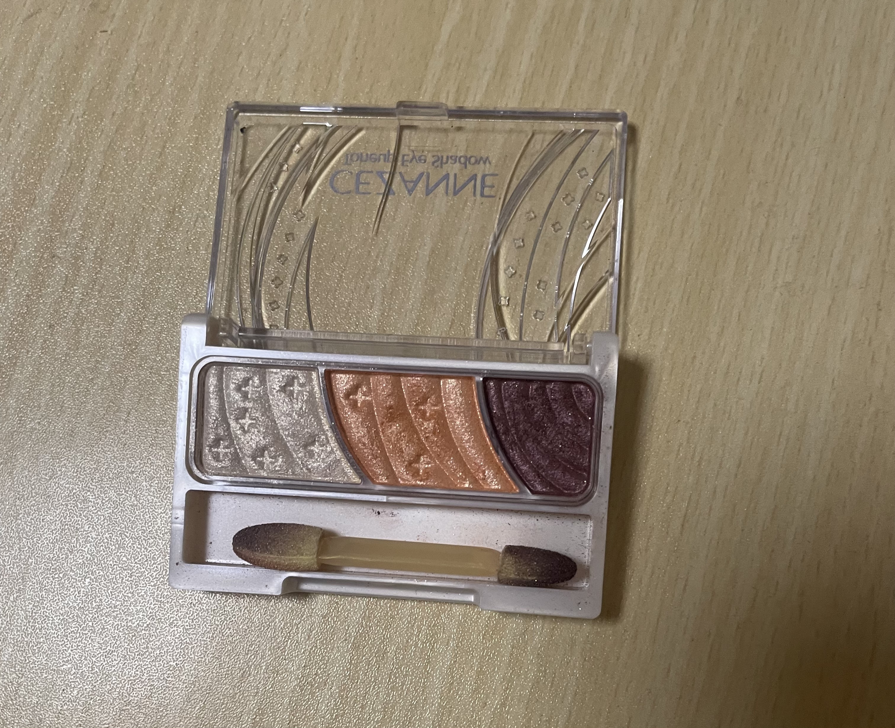 トーンアップアイシャドウ/CEZANNE/アイシャドウパレットを使ったクチコミ（2枚目）