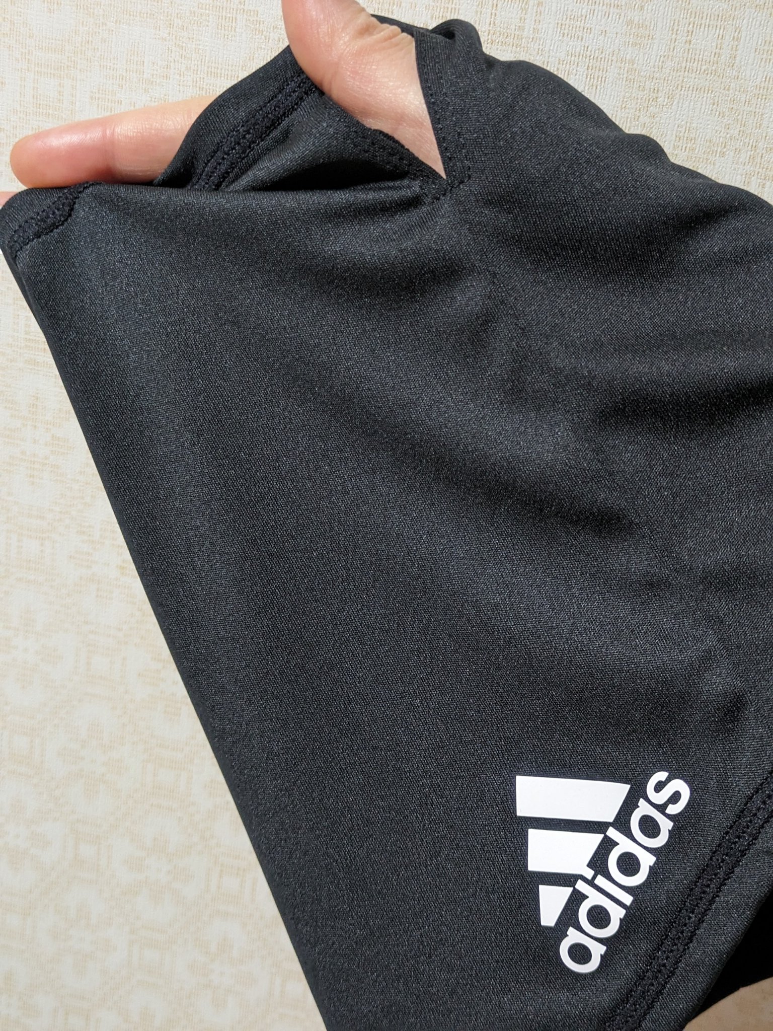 アディダス 抗菌防臭UVカット ネックウォーマ ロングタイプ/adidas/ネック・デコルテケアを使ったクチコミ（3枚目）