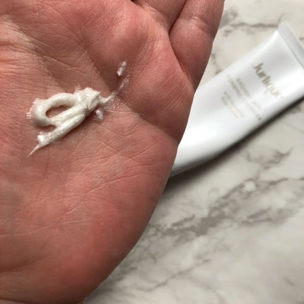 ジュリーク ラディアントグロウ フォーミングクレンザーのクチコミ「ジュリークのラディアントグロウフォーミングクレンザーです。
泡立つ前からすごくいい香りなのです.....」(2枚目)