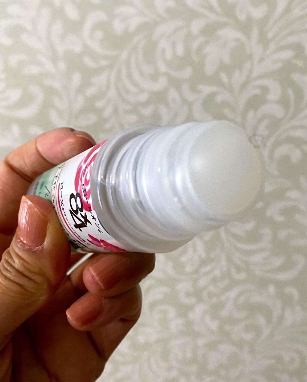 ロールオン ローズ＆ヴァーベナの香り/８ｘ４/デオドラント・制汗剤を使ったクチコミ（2枚目）