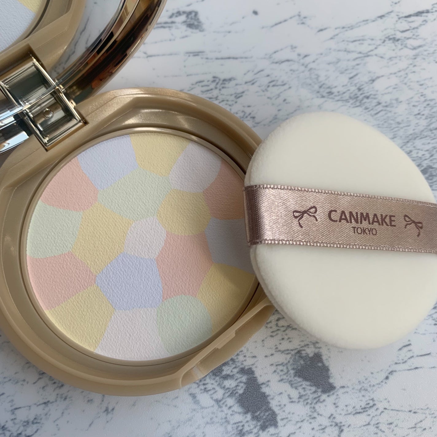 マシュマロフィニッシュパウダー ~Abloom~/キャンメイク/プレストパウダーを使ったクチコミ(5枚目)