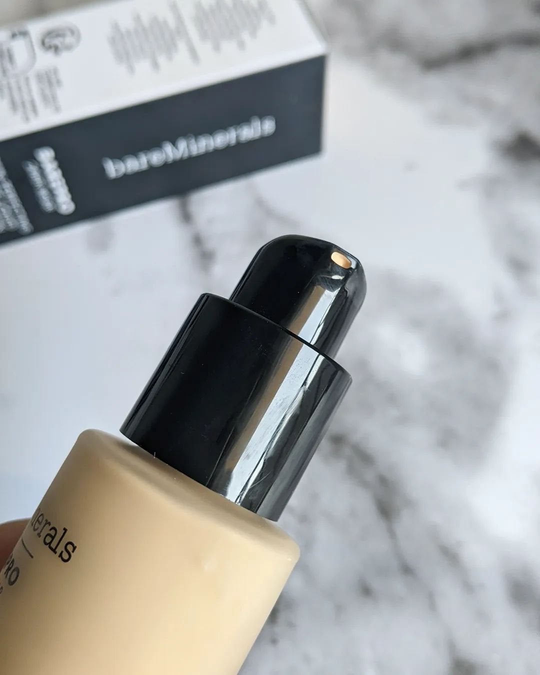 ベアプロ 24HR リキッド ファンデーション/bareMinerals/リキッドファンデーションを使ったクチコミ(2枚目)