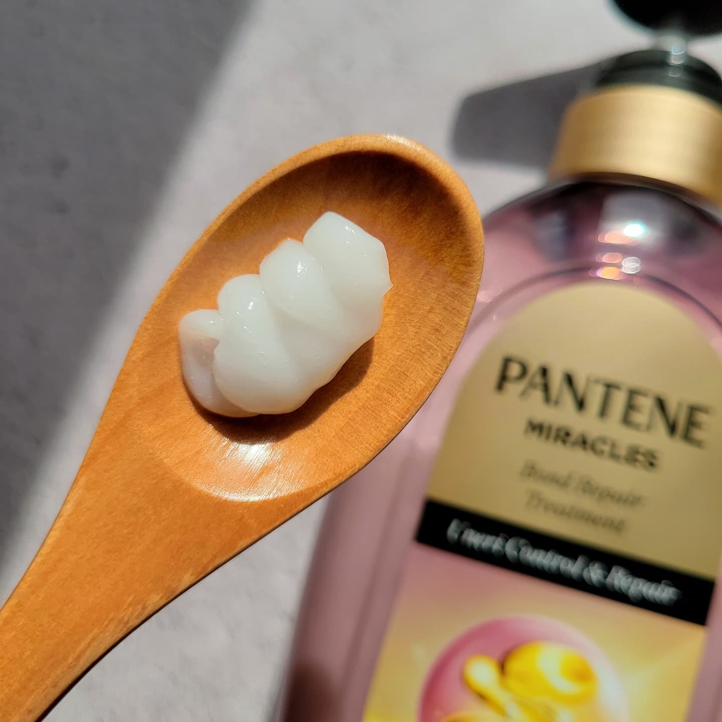 ミラクルズ うねりコントロール&リペア ボンドリペア シャンプー/トリートメント/パンテーン/市販シャンプーを使ったクチコミ（3枚目）