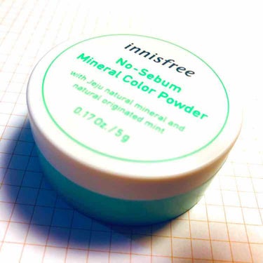 ノーセバム　ミネラルカラーパウダー　/innisfree/ルースパウダーを使ったクチコミ（1枚目）