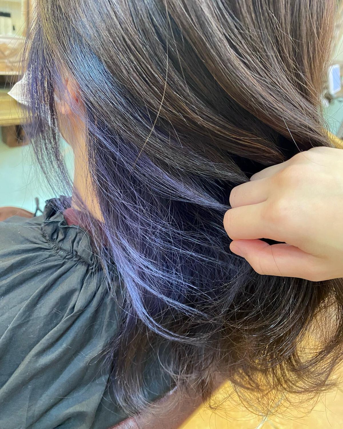 ゆうひ☁*°美容師 on LIPS 「大人っぽい青紫はブリーチカラーの中でも比較的落ち着いた印象にな..」(1枚目)