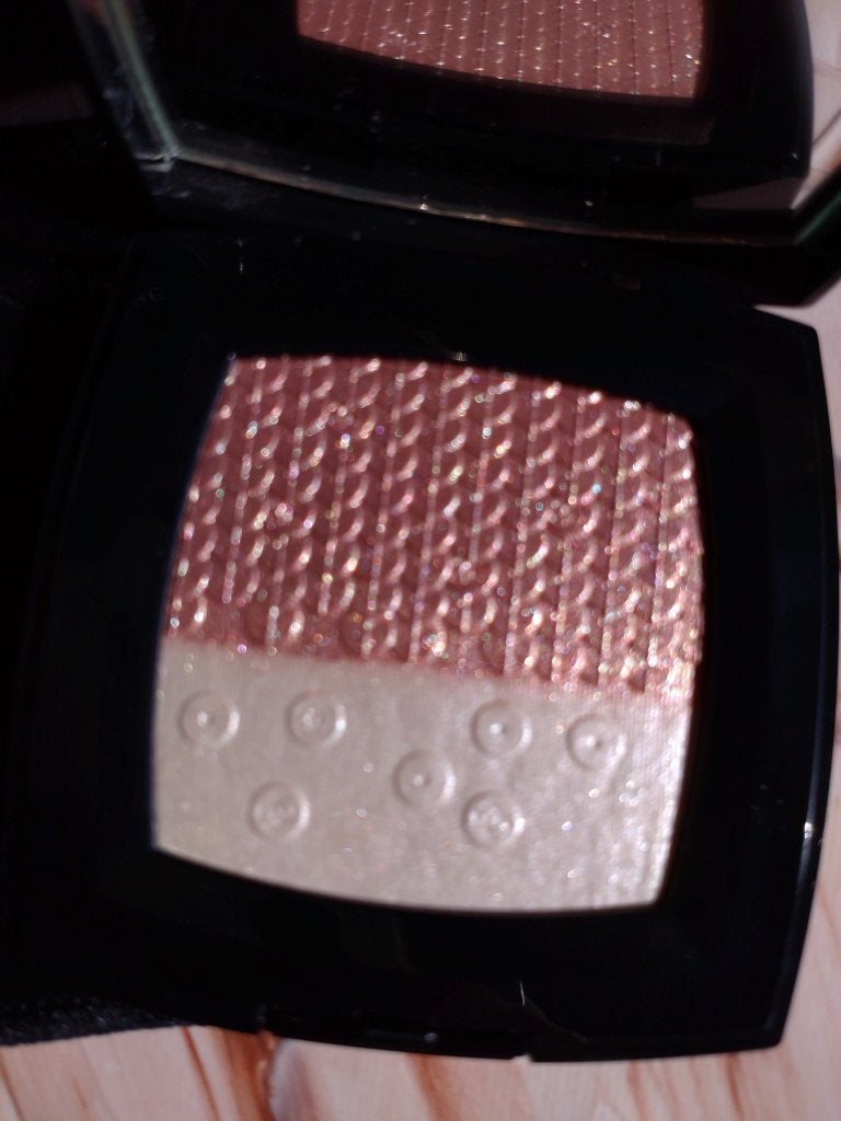 デュオ プードゥル ルミエール/CHANEL/パウダーハイライトを使ったクチコミ(4枚目)