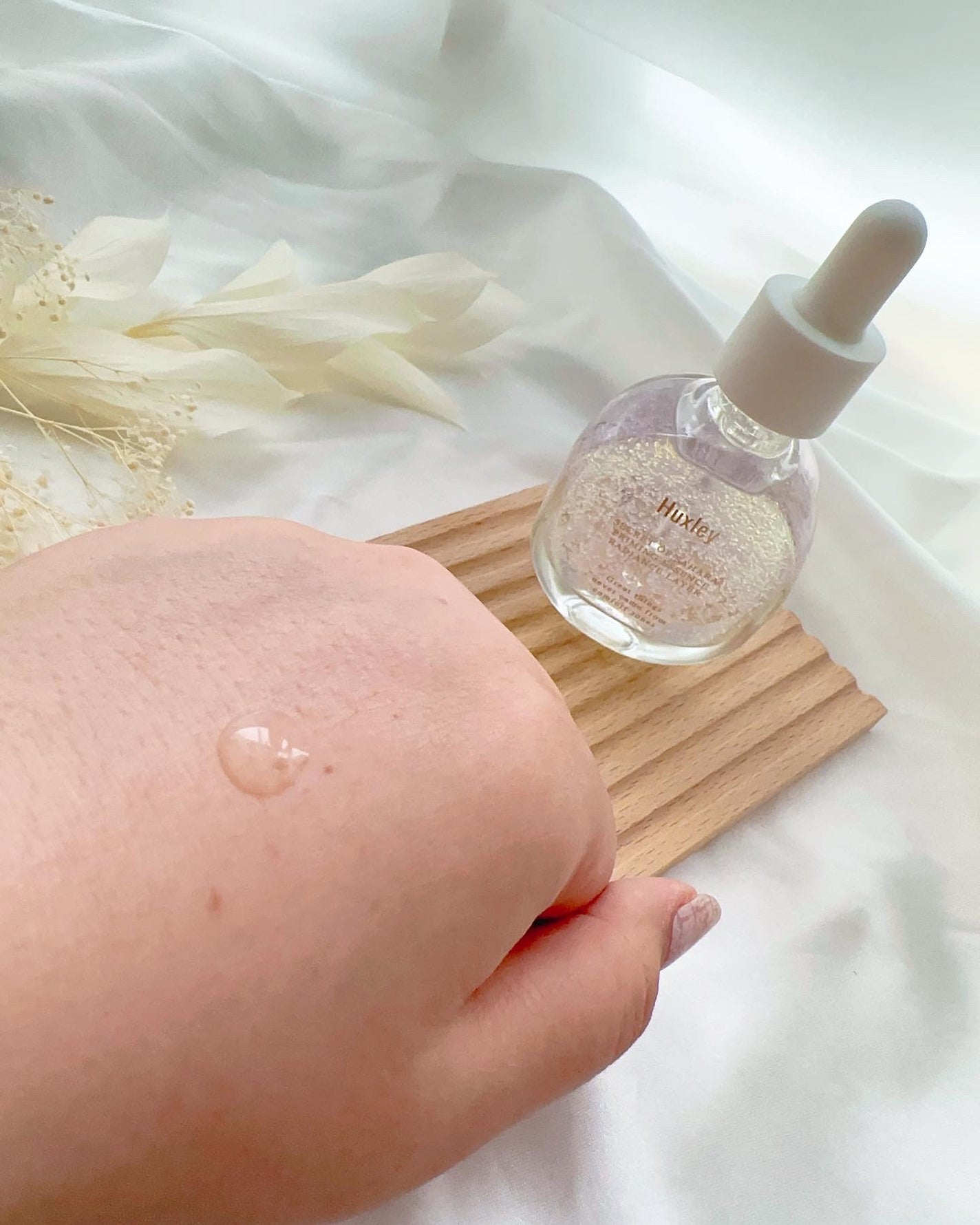 プライミングエッセンス;ラディアンスレイヤー/Huxley/化粧下地を使ったクチコミ(4枚目)