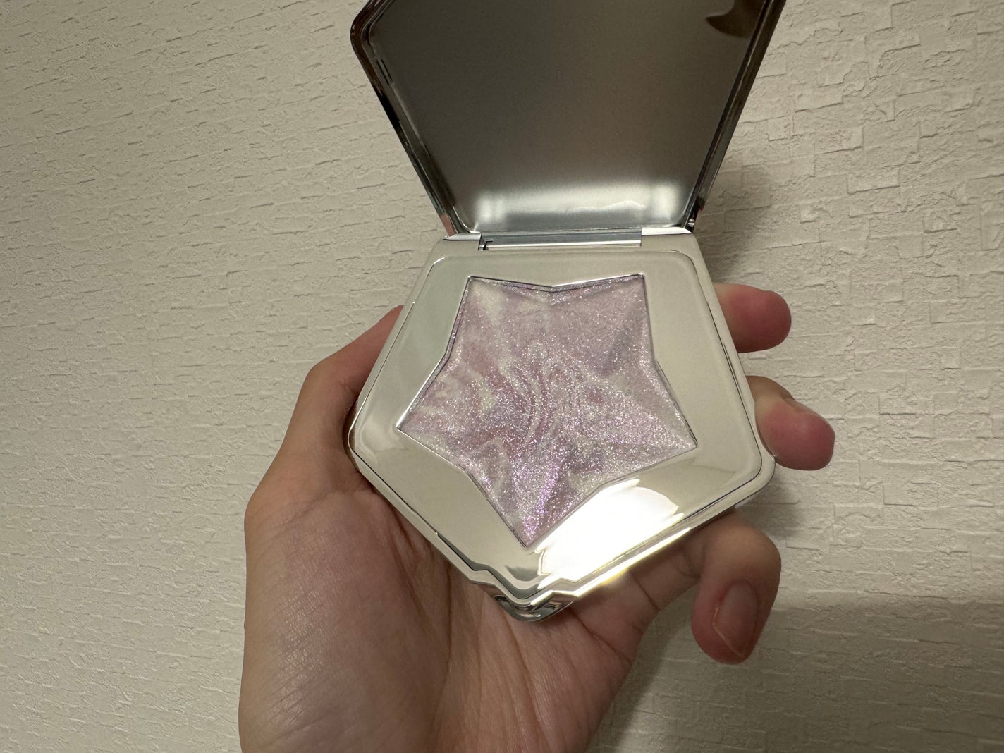 スターダストダイヤモンドハイライトパウダー/PERFECT DIARY/パウダーハイライトを使ったクチコミ(2枚目)