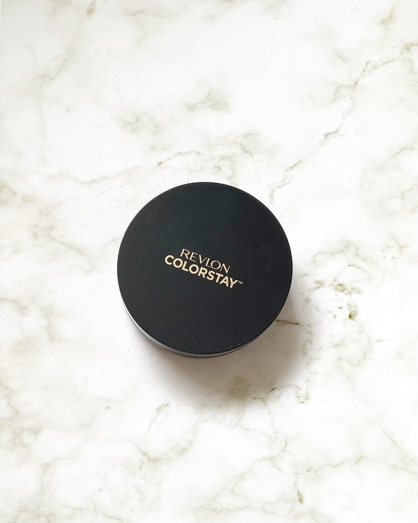 m!nt on LIPS 「\ ライトな付け心地とツヤ感のあるファンデーション! /今回は..」(1枚目)