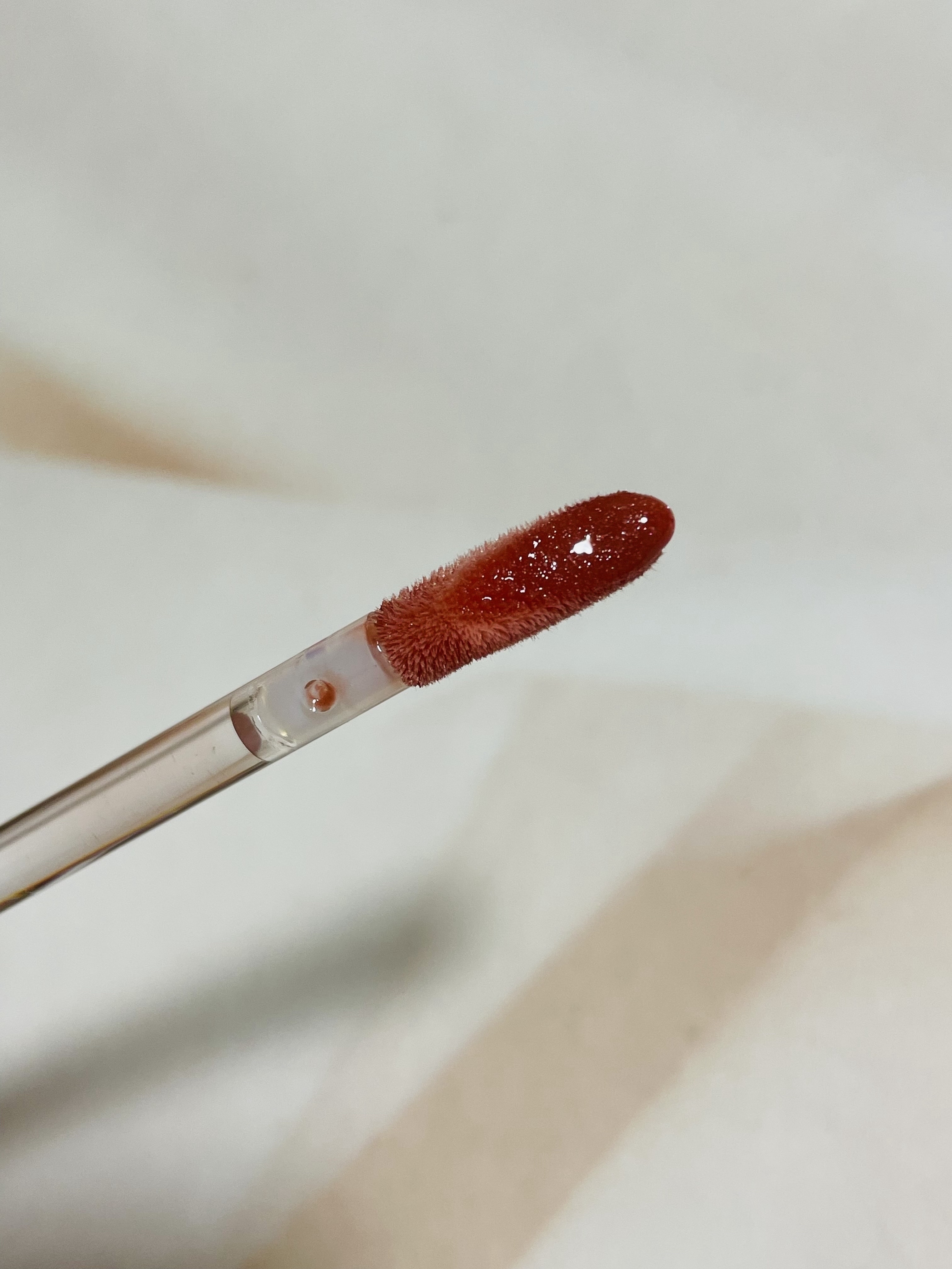 グラスティングカラーグロス/rom&nd/リップグロスを使ったクチコミ（2枚目）