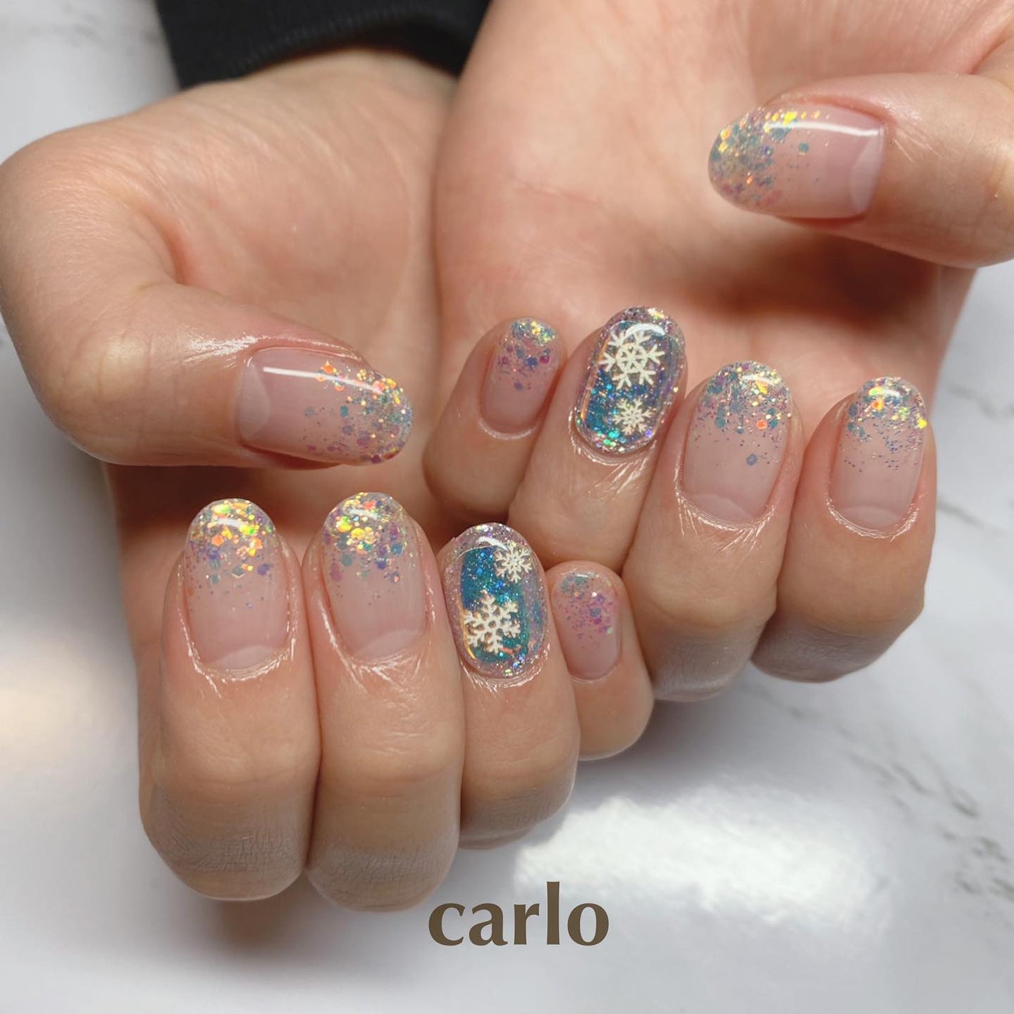 YUKA on LIPS 「.🧊×❄️ラメつかってうるうるつやん(笑)..#nail#na..」(2枚目)