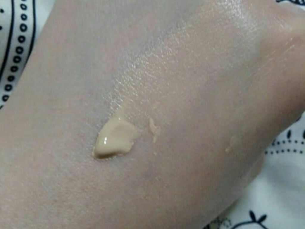 エンリッチングベース 812	ナチュラルベージュ/チャコット・コスメティクス/化粧下地を使ったクチコミ（2枚目）