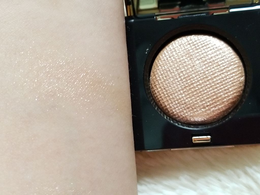 リュクス アイシャドウ リッチ ジェムストーン オパールムーンストーン/BOBBI BROWN/単色アイシャドウを使ったクチコミ（3枚目）