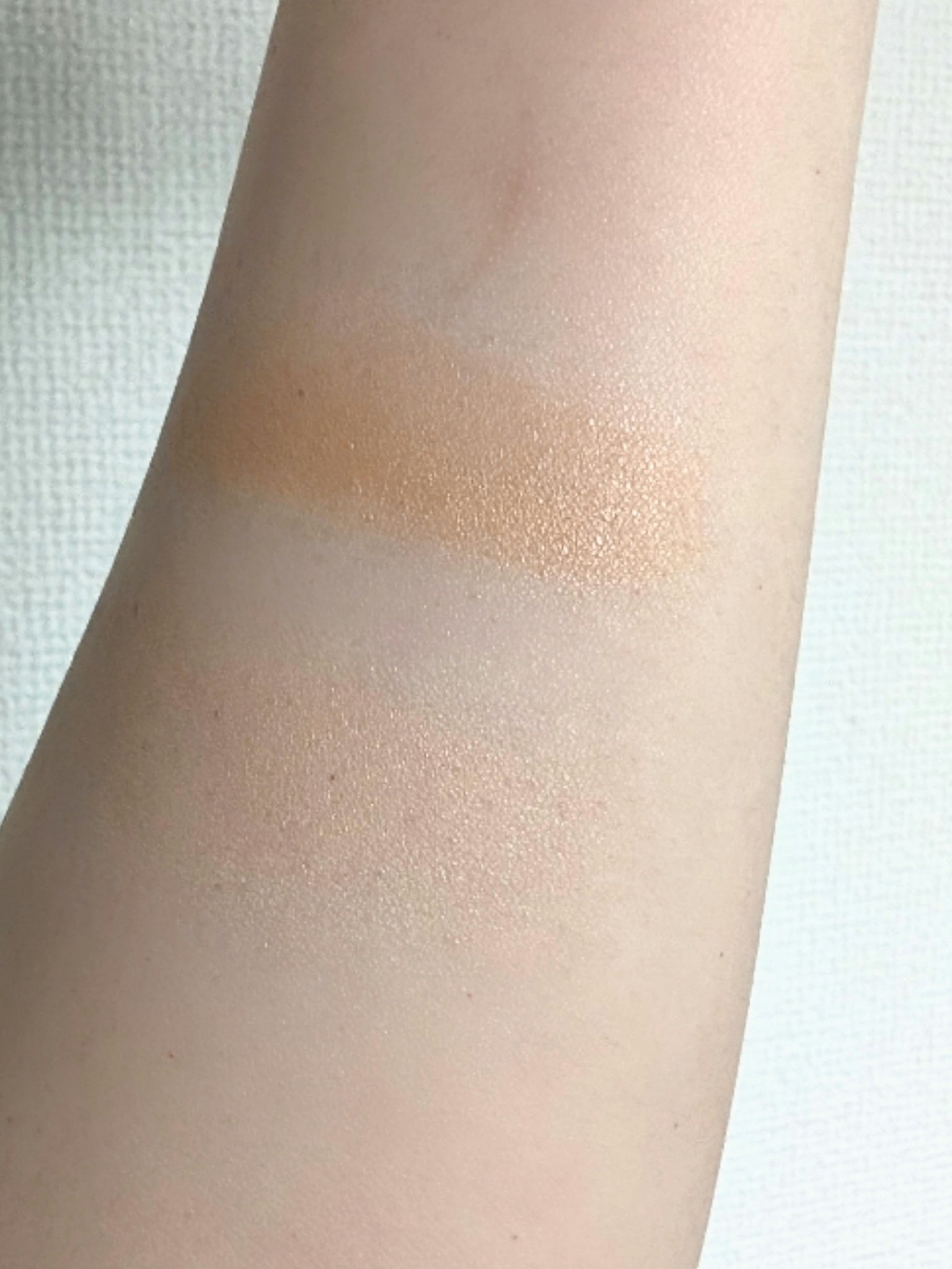 HDスキン ハイドラ グロウ ファンデーション 1R02 クール アラバスター/MAKE UP FOR EVER/リキッドファンデーションを使ったクチコミ（3枚目）