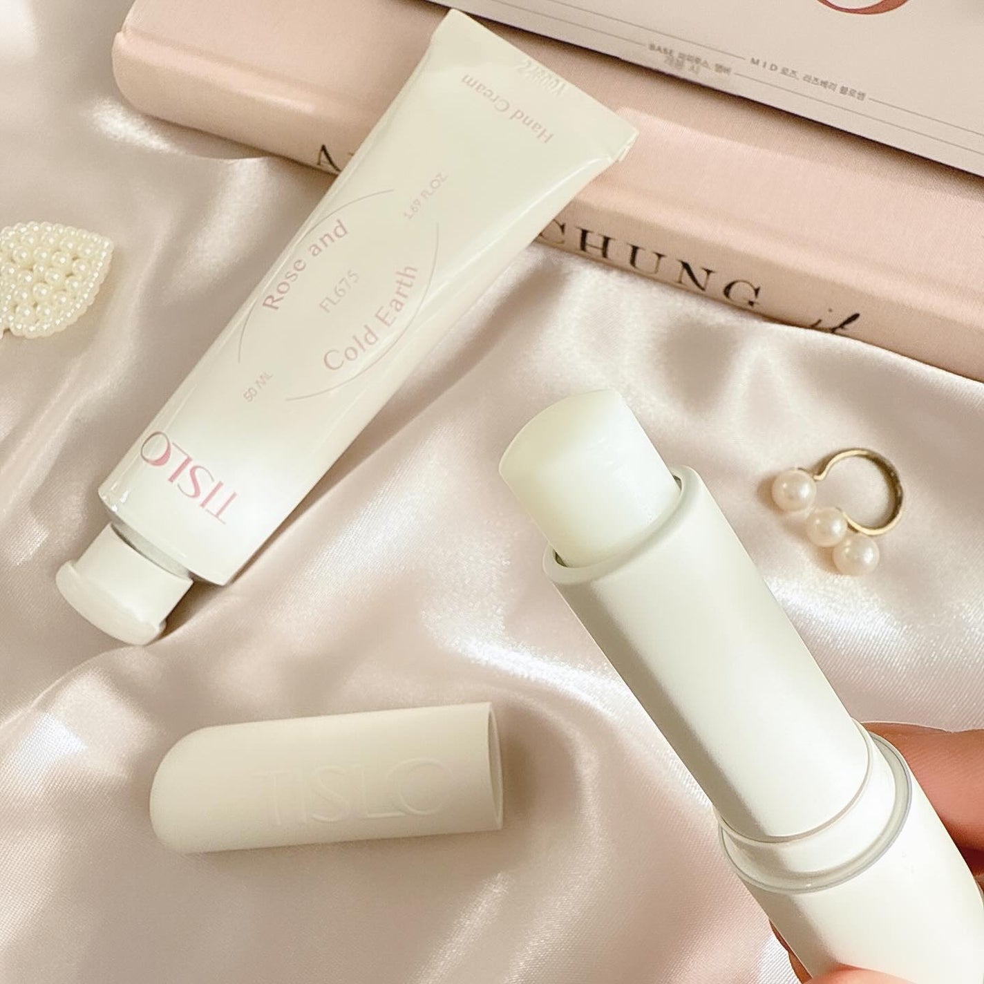 Cedarwood and Quiet Moment/Perfume Stick/TISLO/練り香水を使ったクチコミ(4枚目)