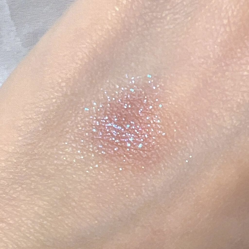  シアー グリッターアイズ/KiSS/単色アイシャドウを使ったクチコミ（3枚目）