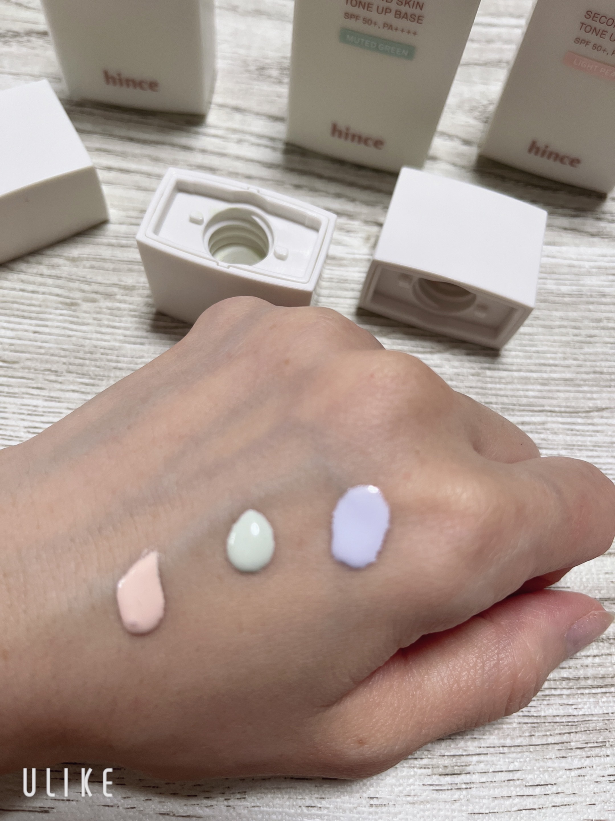 セカンドスキントーンアップベース ライトピーチ/hince/化粧下地を使ったクチコミ（3枚目）