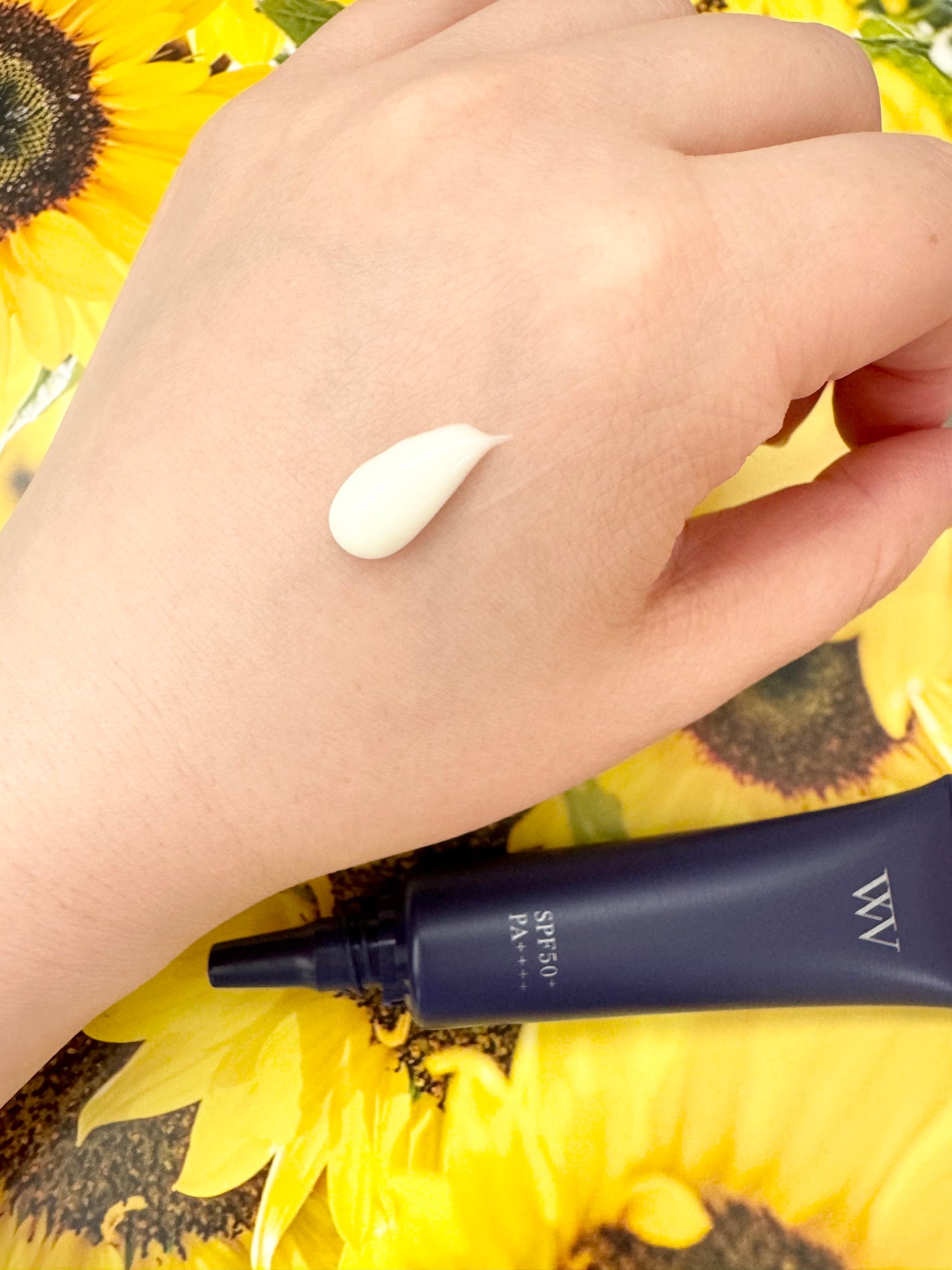 WHITE VEIL ブライトセラムUV/WHITE VEIL/日焼け止めローションを使ったクチコミ(2枚目)