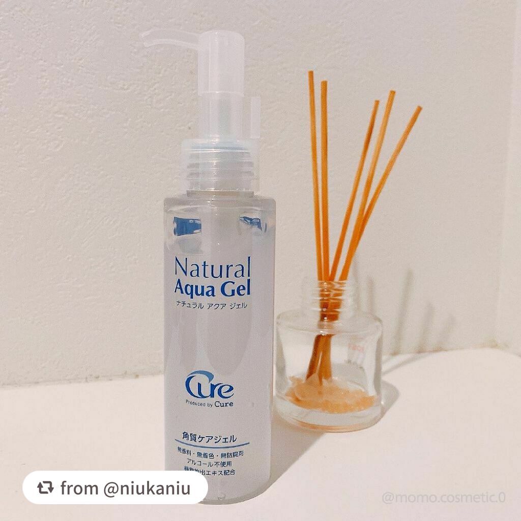 【niukaniuさんから引用】

“
肌に負担をかけずに
やさしくマッサージすることで、
毎日の洗顔だけでは取り除けない
古い角質を除去してくれるジェルです🙌🏻

マスク生活が続く今、
マスクの摩擦によって肌のくすみや
蒸れによる毛穴