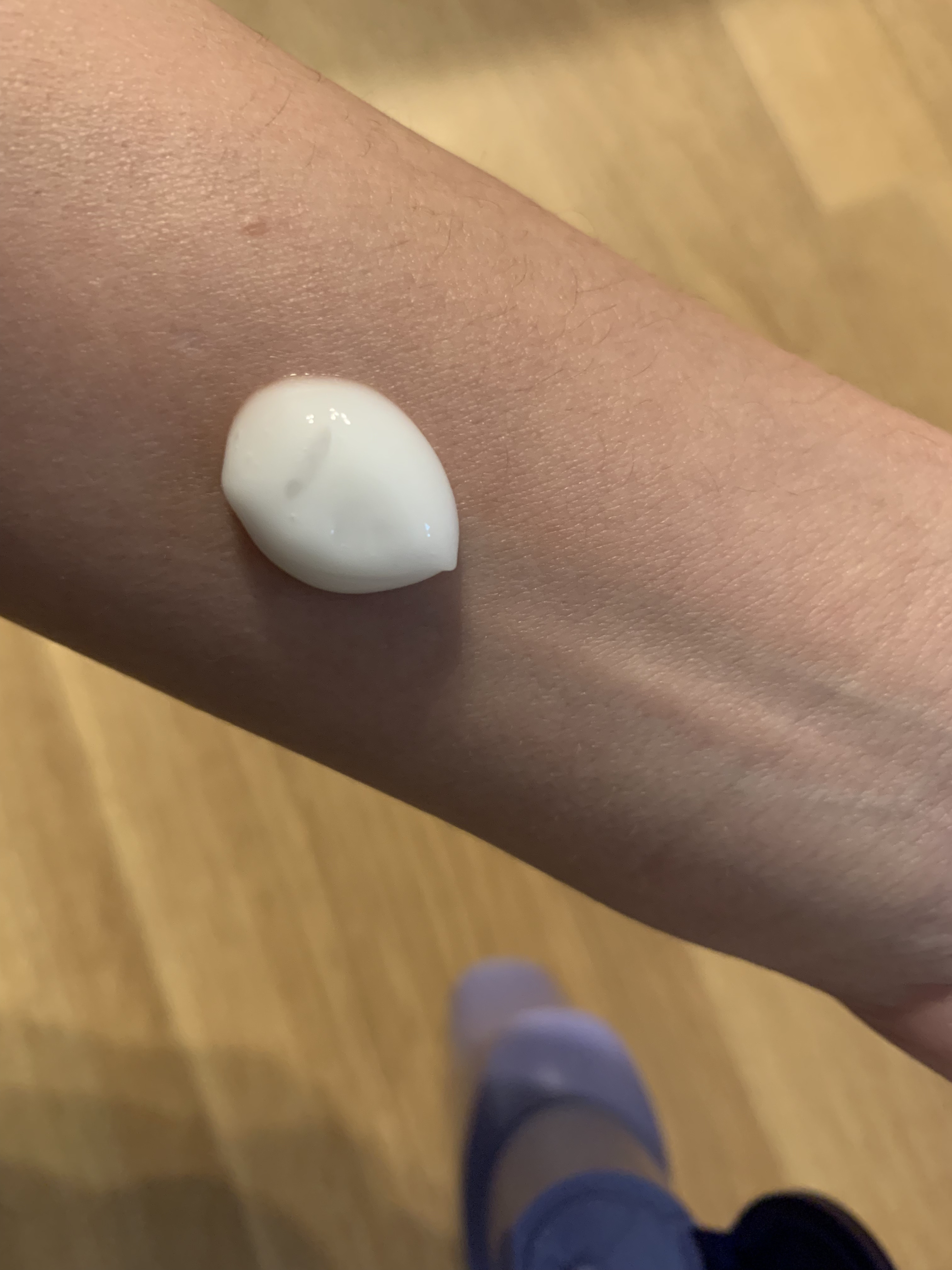 ニベア プレミアムボディミルク モイスチャー/ニベア/ボディミルクを使ったクチコミ（3枚目）