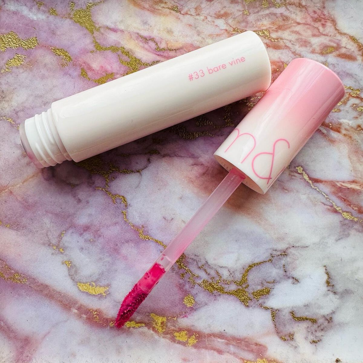 ジューシーラスティングティント/rom&nd/リップティントを使ったクチコミ(1枚目)