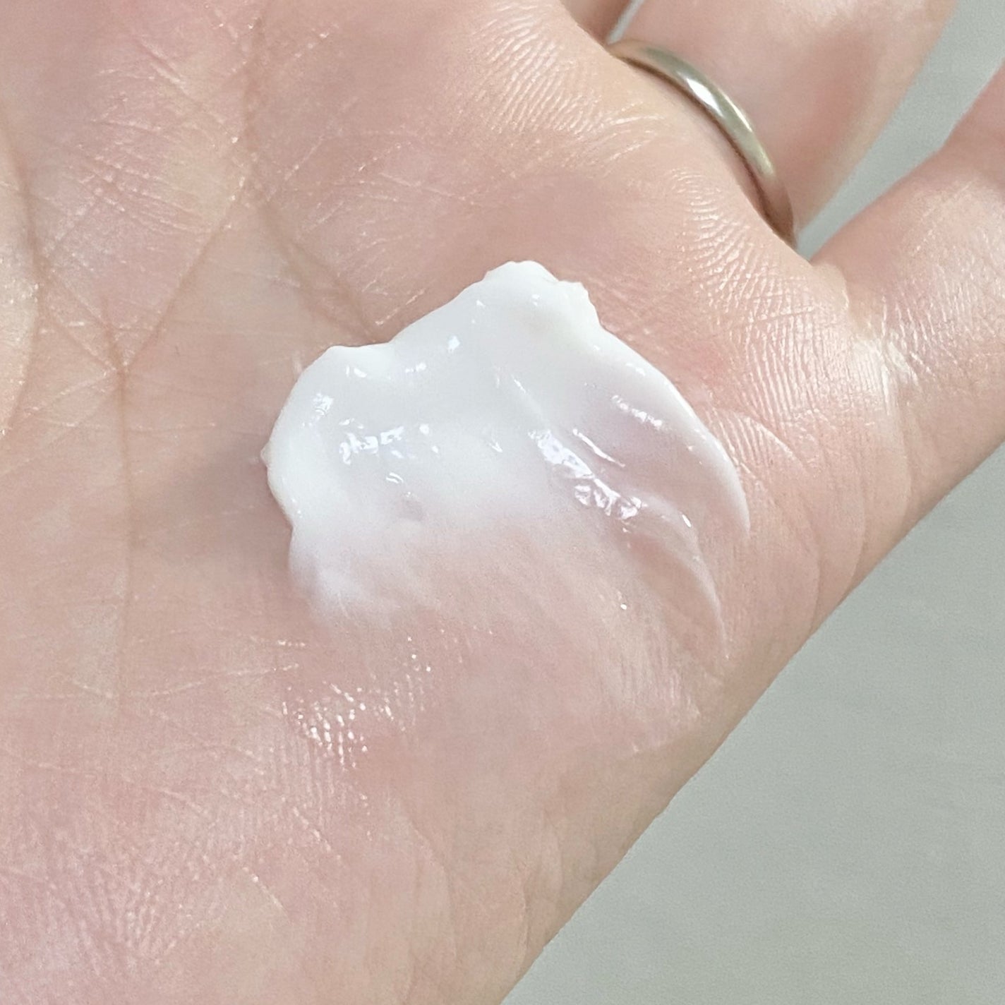 モイスト クリーム/イオナ エフ/フェイスクリームを使ったクチコミ(8枚目)