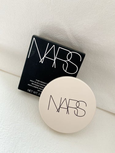 ピュアラディアントプロテクション アクアティックグロー クッションファンデーション SPF50+／PA+++ 00511/NARS/クッションファンデーションを使ったクチコミ（1枚目）