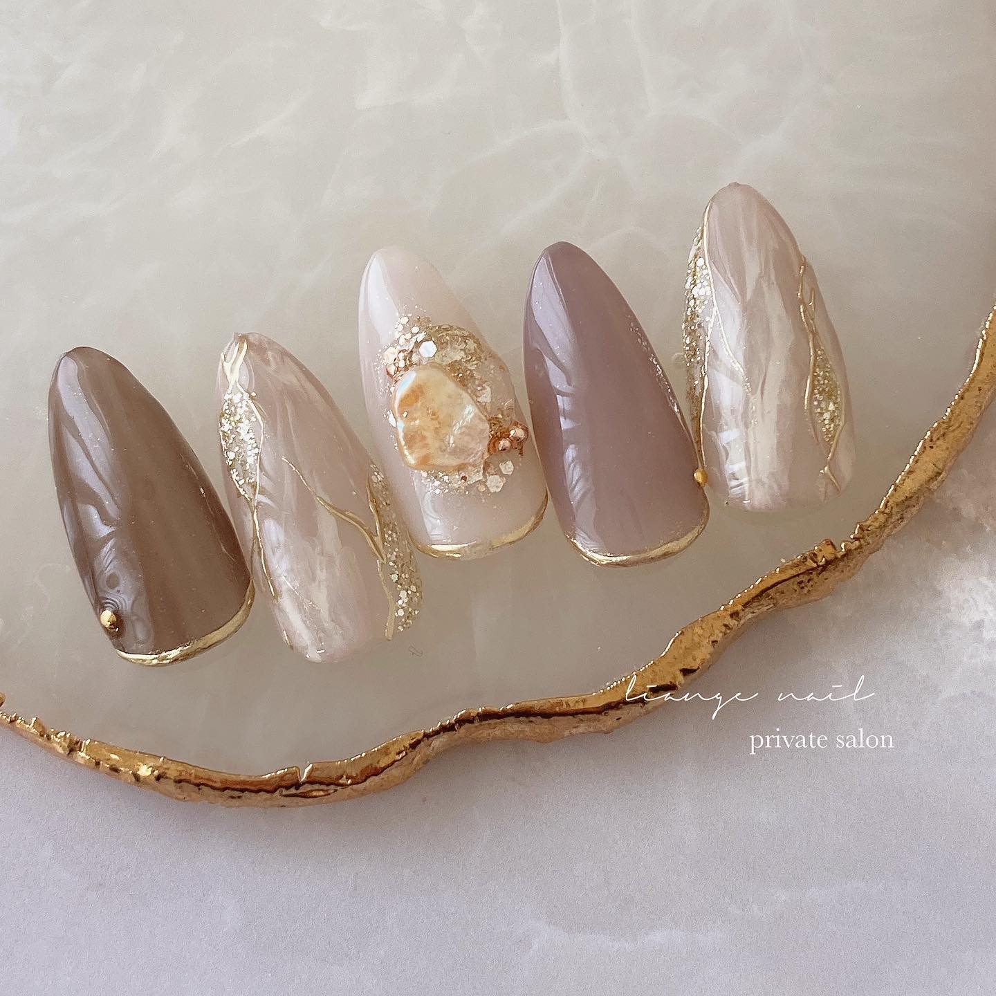 #リアンジェネイル,#柏ネイル,#ネイル,#大人ニュアンスネイル,#ニュアンスネイル,#ジェルネイル,#ミラーネイル,#シェルネイルのネイルデザイン