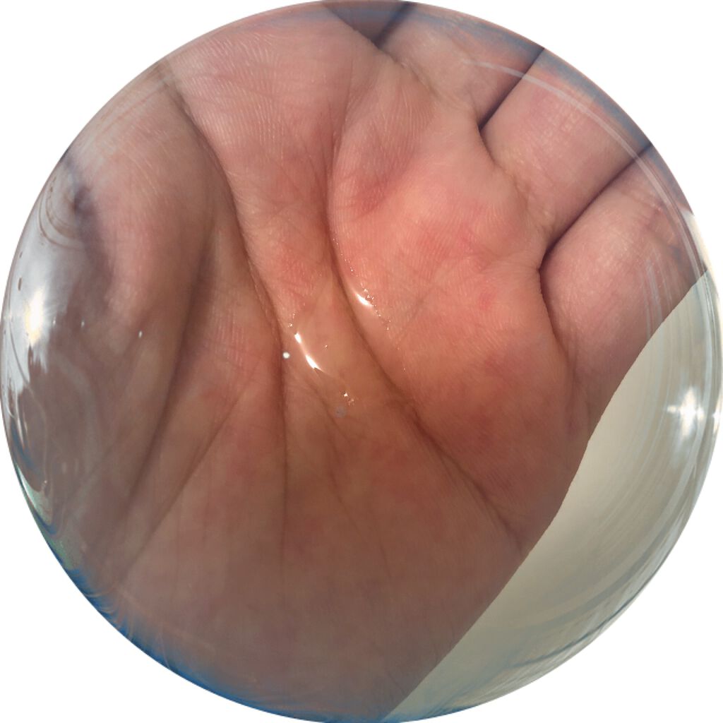 ヘアエッセンスディライトフルオイル 70ml / Hair Essence Delightful Oil 70ml/moremo/ヘアオイルを使ったクチコミ（2枚目）