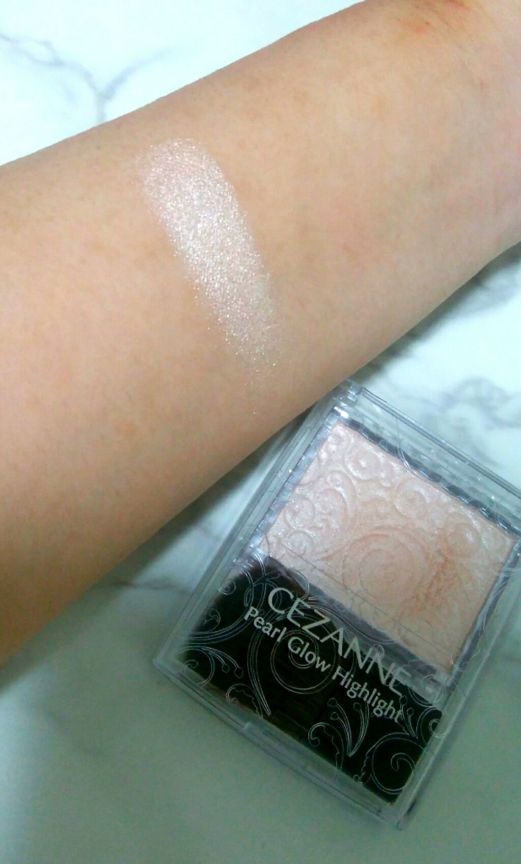 パールグロウハイライト/CEZANNE/パウダーハイライトを使ったクチコミ（2枚目）