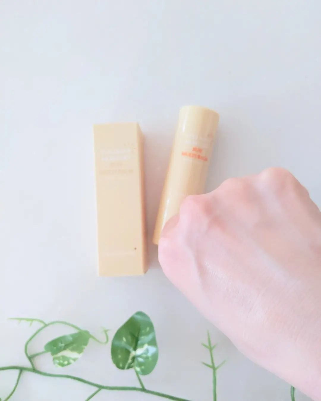 コラーゲンモイスチャーSUNマルチバーム/DERMASHARE/日焼け止めスティックを使ったクチコミ（3枚目）