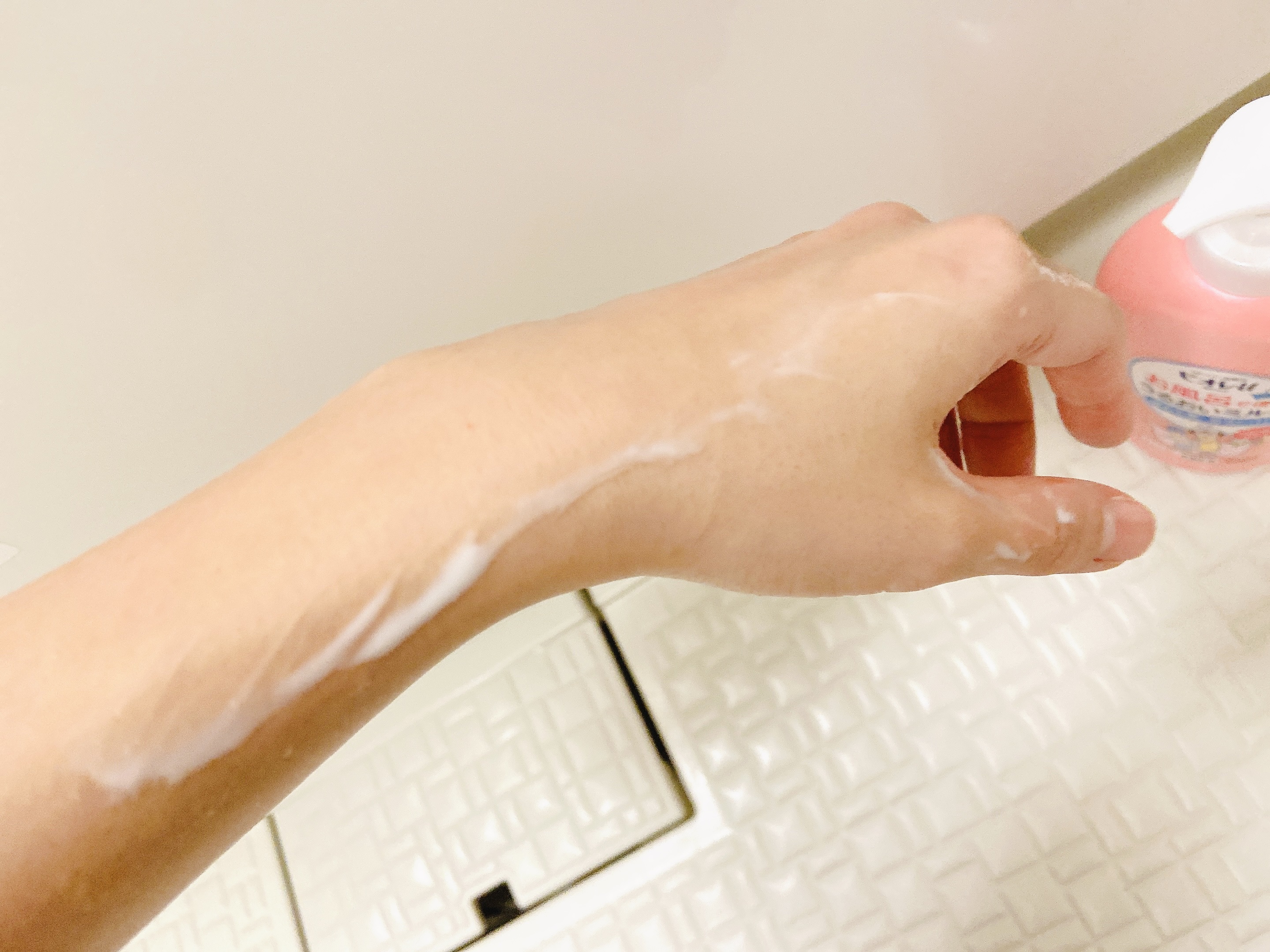 お風呂で使う うるおいミルク やさしいフローラルの香り/ビオレu/ボディミルクを使ったクチコミ（3枚目）