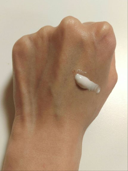 ニベアUV ディープ プロテクト&ケア トーンアップ エッセンス/ニベア/日焼け止めローションを使ったクチコミ(2枚目)