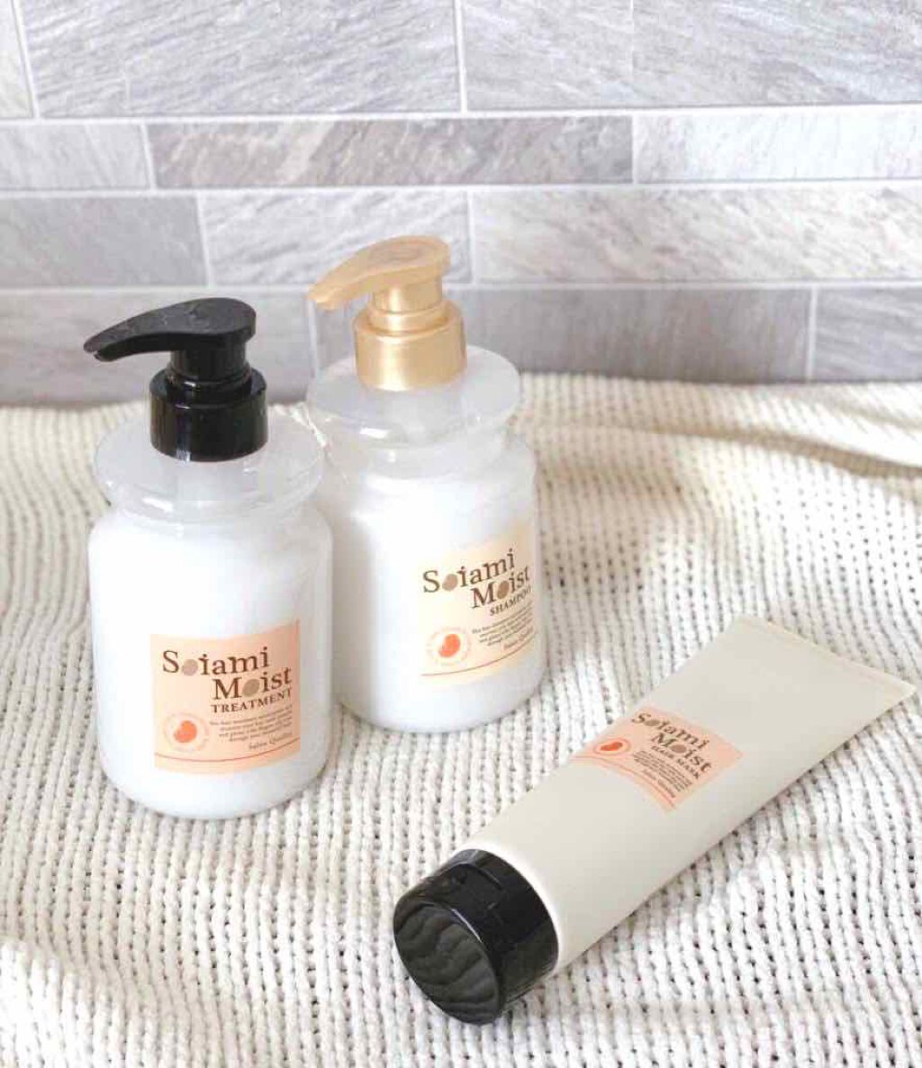 毎月染めてるから髪がパサパサ…💦
私だって艶がほしぃー！！！
ってことで、SoiamiMoistを試してみた❣️

豆乳＆アミノ酸保湿ケア後↓
二枚目へ…💕 
豆乳成分系は優しくてなめらかで濃厚だから好き❤
ハイライト強めのパサつきMA