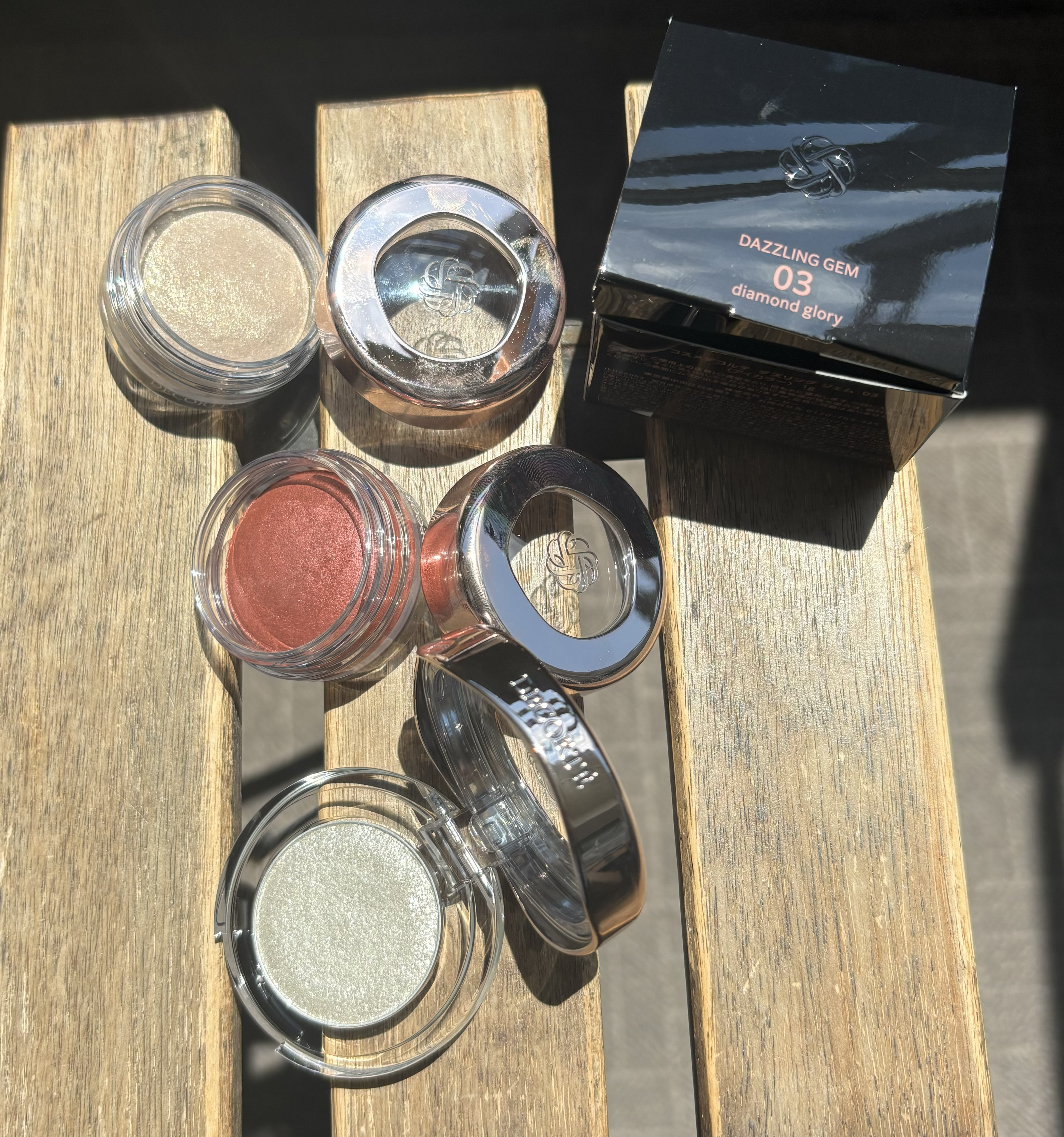 アイグロウジェム スキンシャドウ 04G gold glint/DECORTÉ/ジェル・クリームアイシャドウを使ったクチコミ（2枚目）