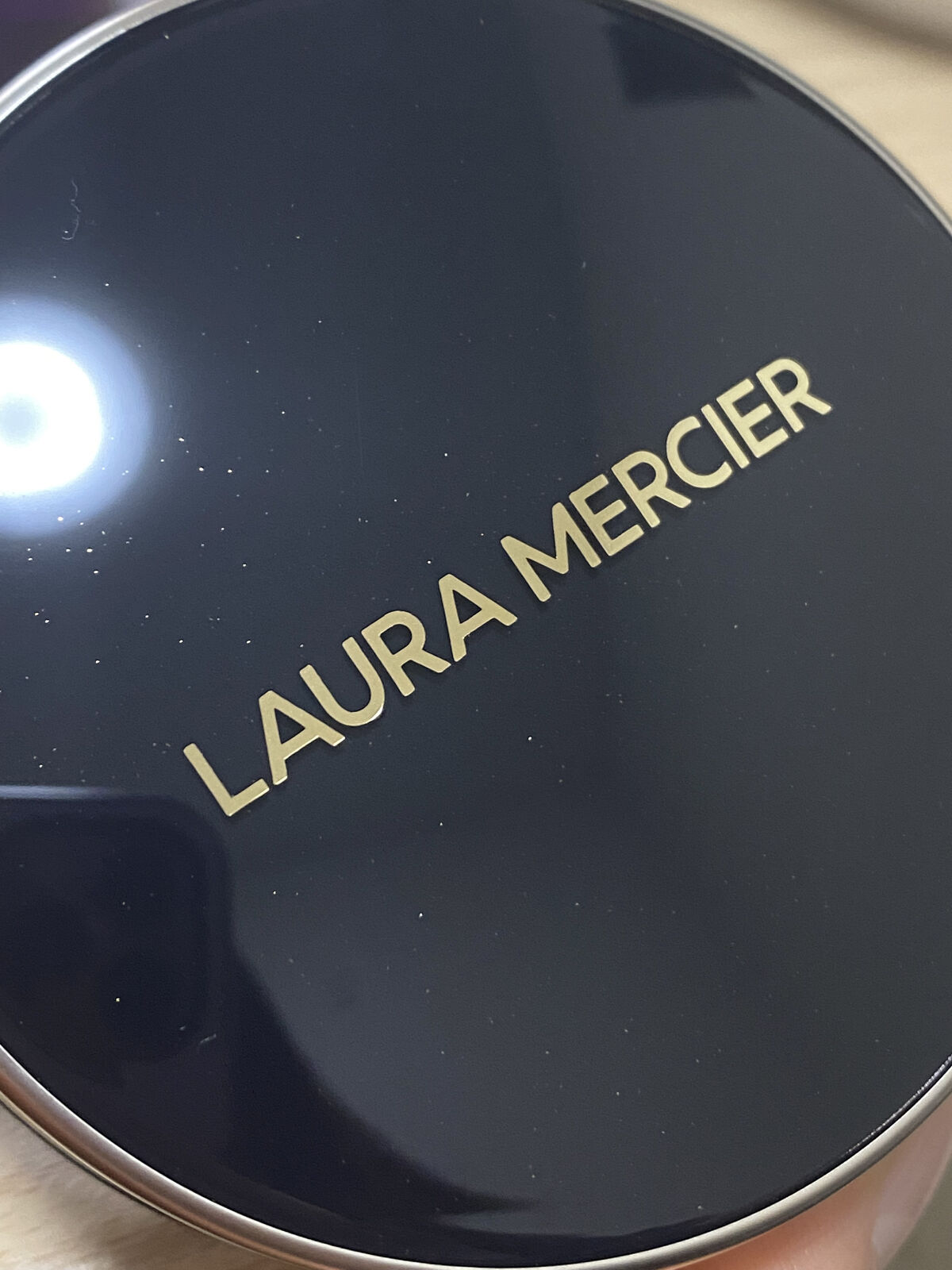 フローレス ルミエール ラディアンス パーフェクティング クッション 2W1/ローラ メルシエ/クッションファンデーションを使ったクチコミ（1枚目）