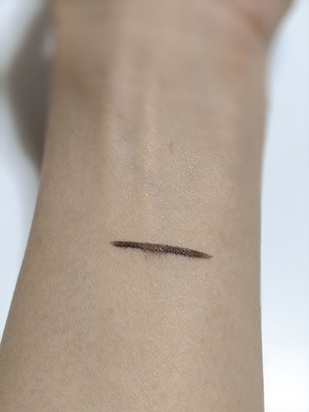 「密着アイライナー」クリームペンシル/デジャヴュ/ペンシルアイライナーを使ったクチコミ(4枚目)