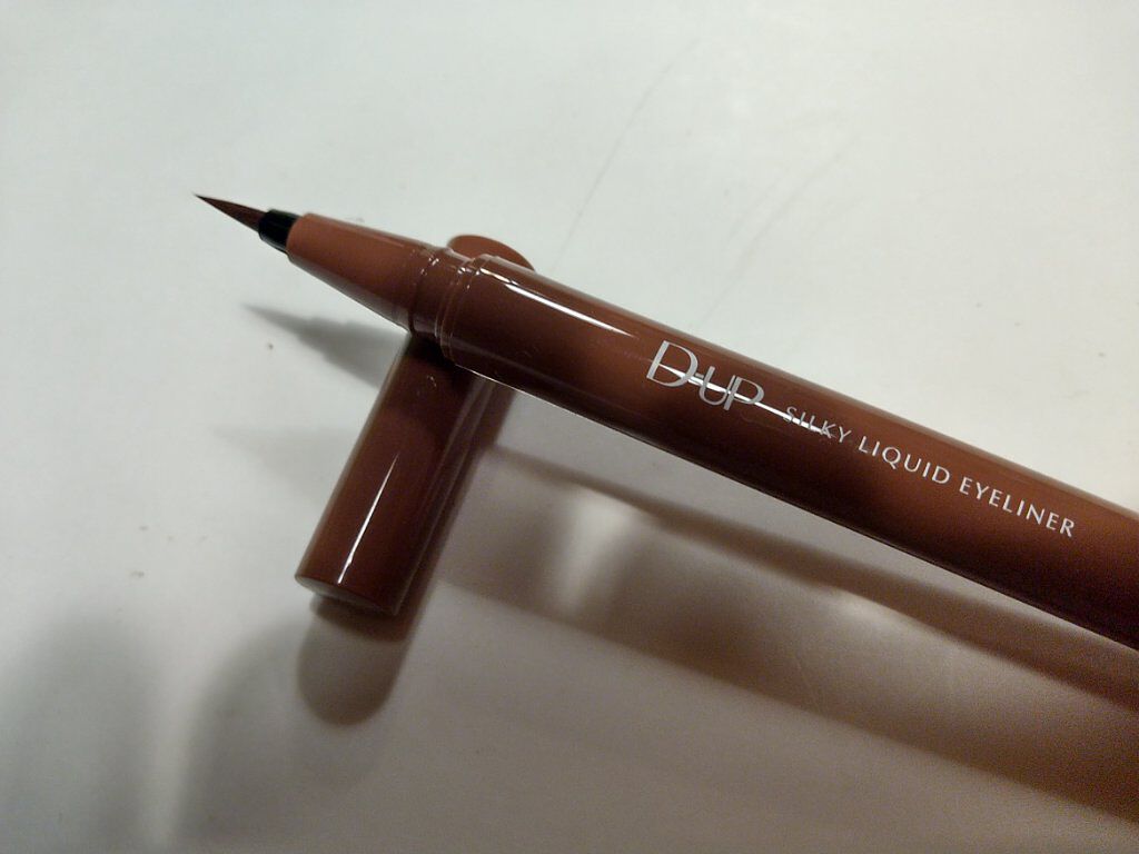 シルキーリキッドアイライナーWP/D-UP/リキッドアイライナーを使ったクチコミ(5枚目)