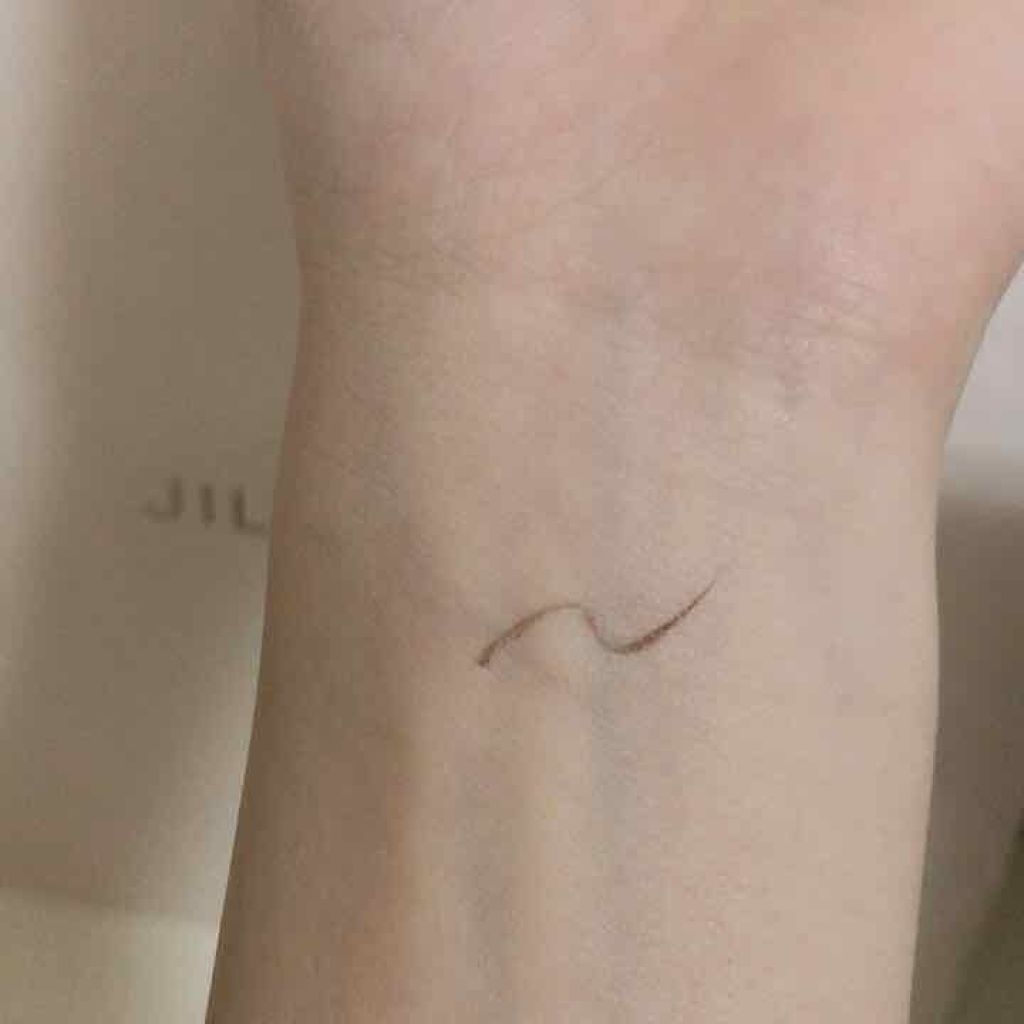 ラブ・ライナー リキッドアイライナーR3/ラブ・ライナー/リキッドアイライナーを使ったクチコミ(2枚目)